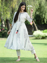 Women's Ivory Georgette Printed Anarkali Kurta